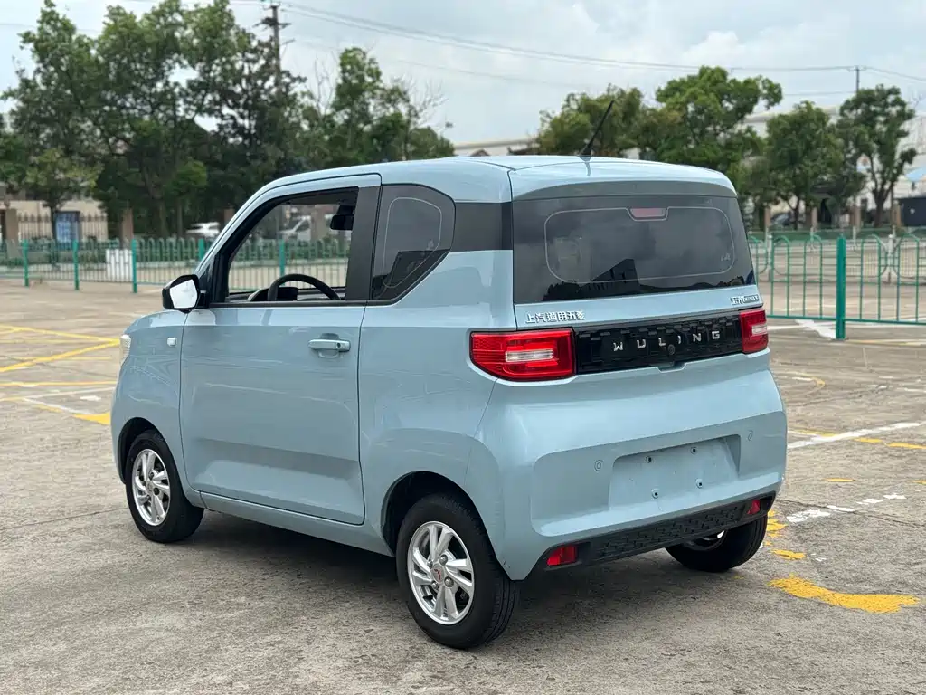 Wuling MINIEV — миниатюра 7