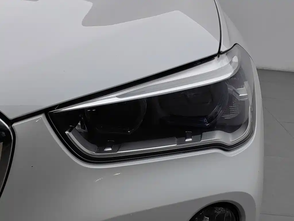 BMW X1 — миниатюра 7