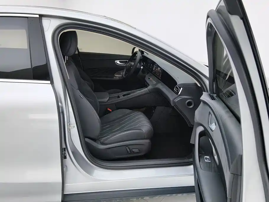 Roewe D7 — миниатюра 8