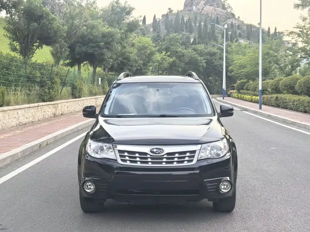 Subaru Forester 2012 2.0XS AT Luxury