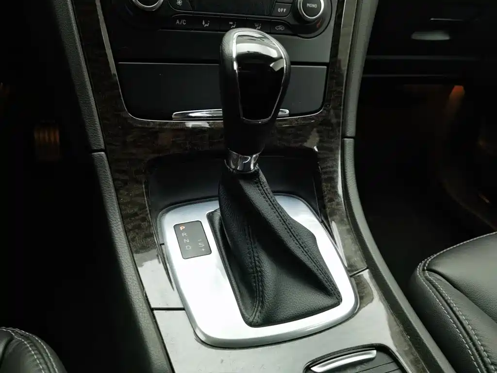 Ford Mondeo — миниатюра 13
