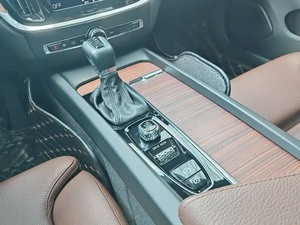 Volvo S60 — миниатюра 21