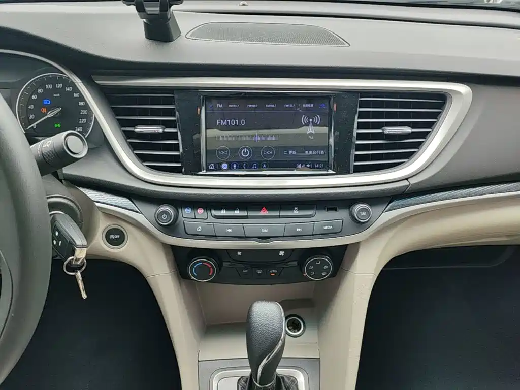 Buick Excelle — миниатюра 13