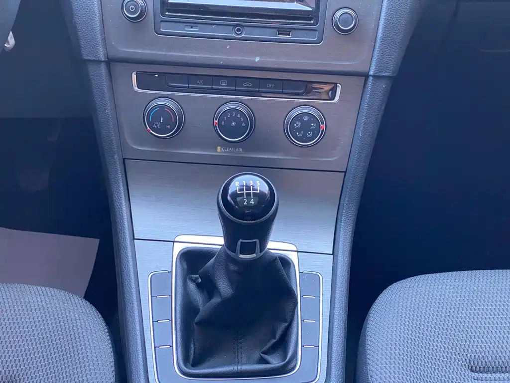 Volkswagen Golf — миниатюра 11