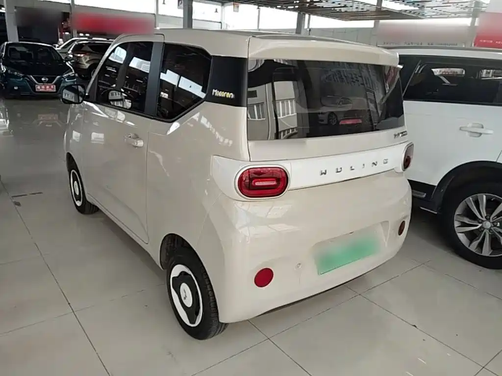 Wuling MINIEV — миниатюра 5