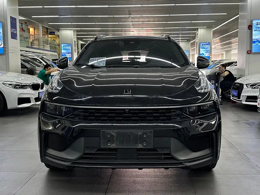 Lynk & Co 01 — миниатюра 2