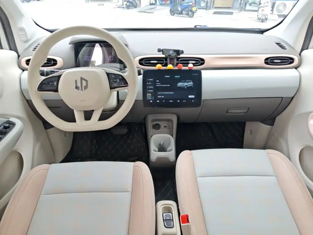 Leapmotor Leapmotor T03 — миниатюра 10