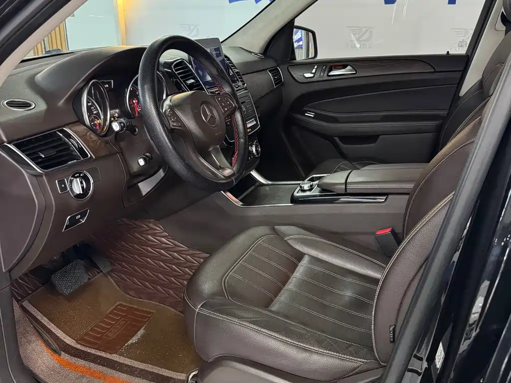 Mercedes-Benz GLE (Import) — миниатюра 4