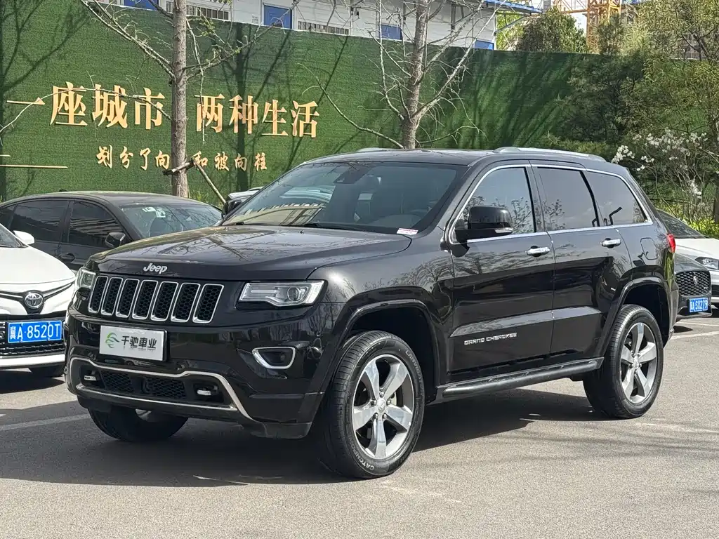 Jeep Grand Cherokee (Import) 2017