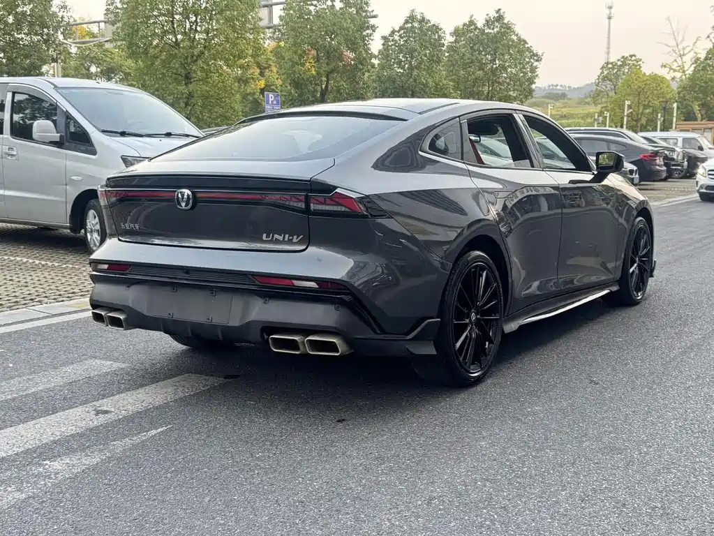 Changan UNI-V — миниатюра 7