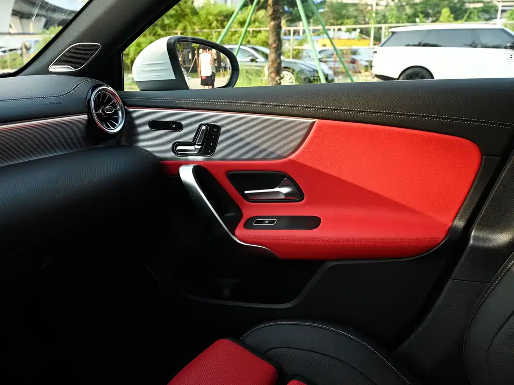 Mercedes-Benz A-ClassAMG 2022 — фото 14
