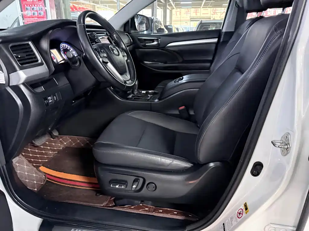 Toyota Highlander — миниатюра 8