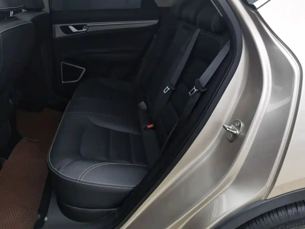 Geely Emgrand GS — миниатюра 17