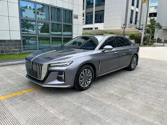RED FLAG HONGQI H5 2022