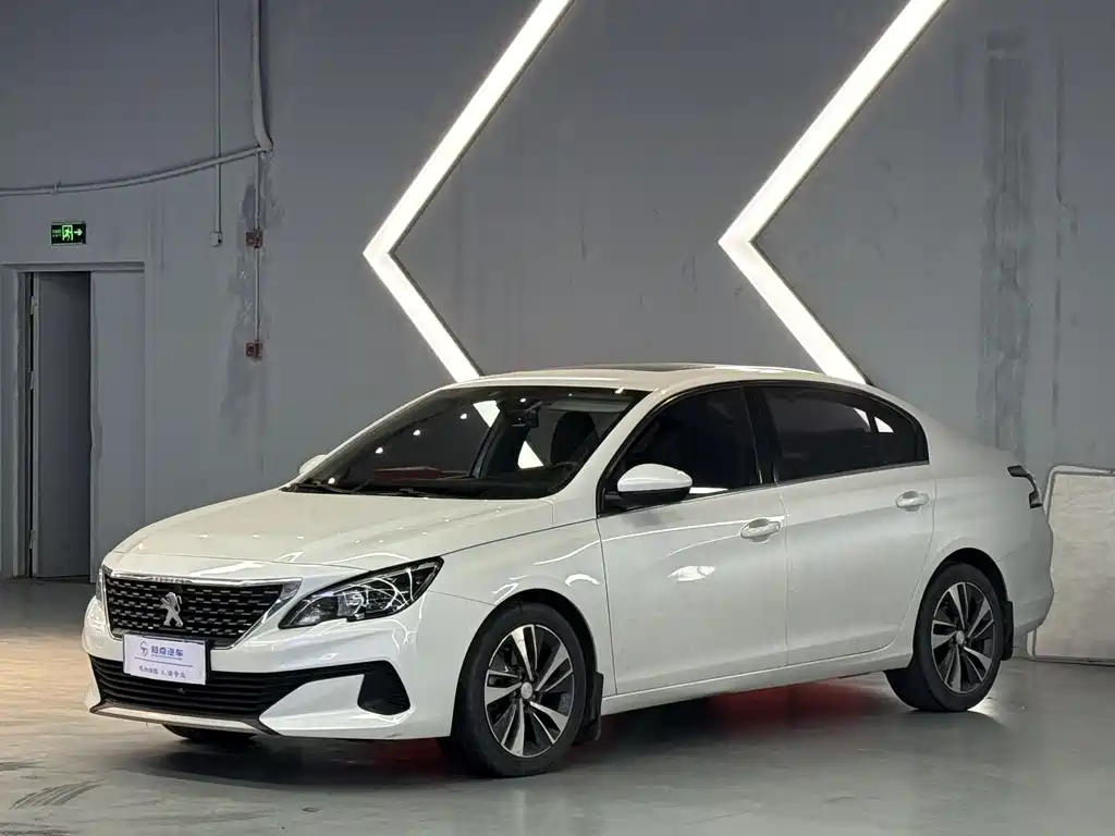 PEUGEOT 408