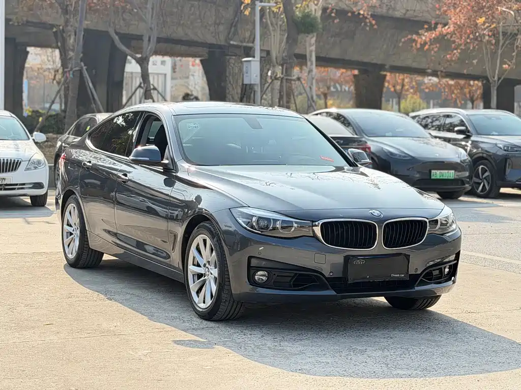 BMW 3 Series GT 3 GT 2019 320i Fashion