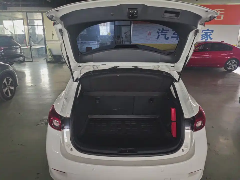 Mazda 3 Axela — миниатюра 9