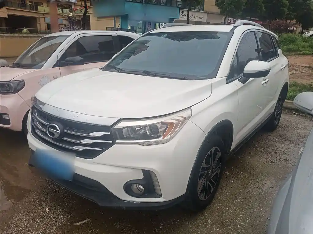 GAC Motor Trumpchi GS4 2015