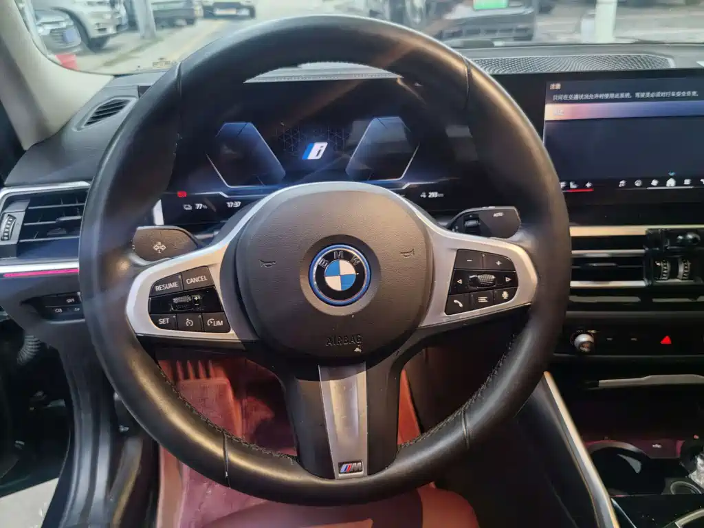 BMW i3 — миниатюра 7