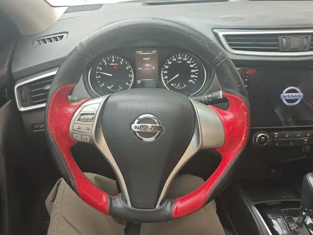Nissan Qashqai — миниатюра 11
