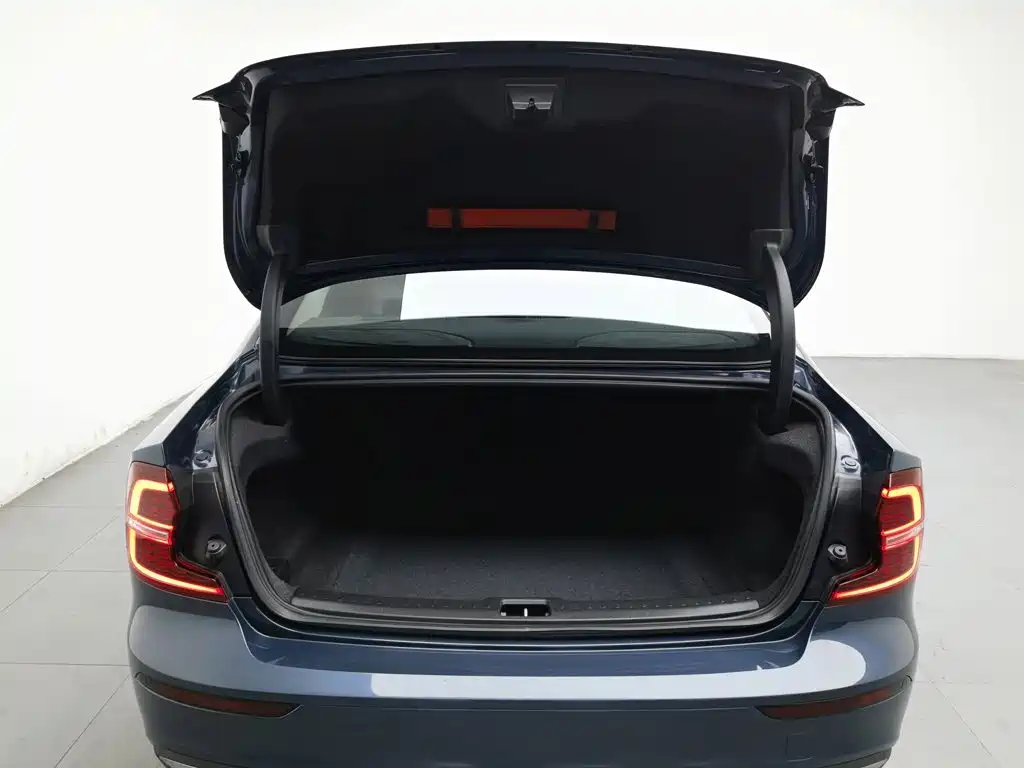 Volvo S60 — миниатюра 16