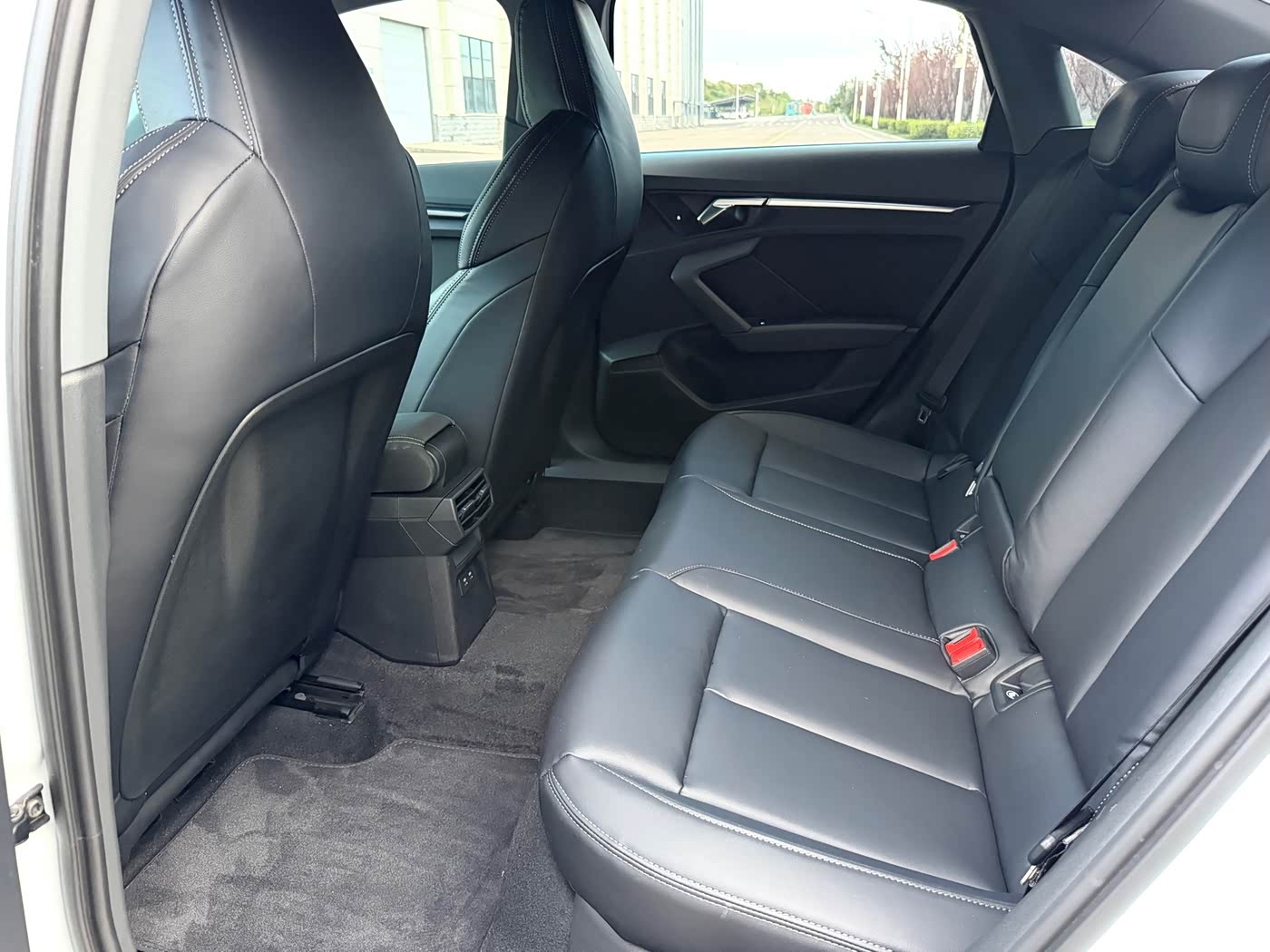 Audi A3 1.4 л 2022 г. Белый, пробег 27000 км