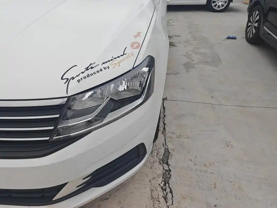 Volkswagen Lavida — миниатюра 5