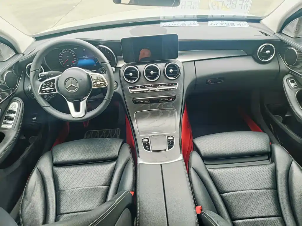 Mercedes-Benz C-Class — миниатюра 6