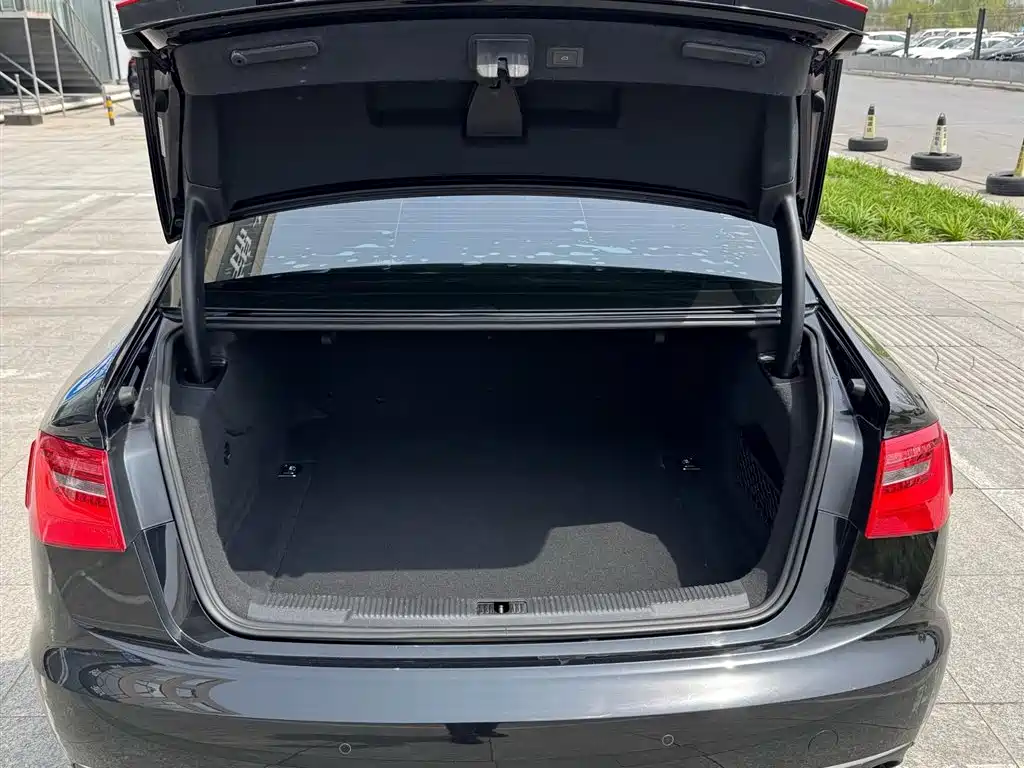 Audi A6L 2015 35 FSI quattro Comfort
