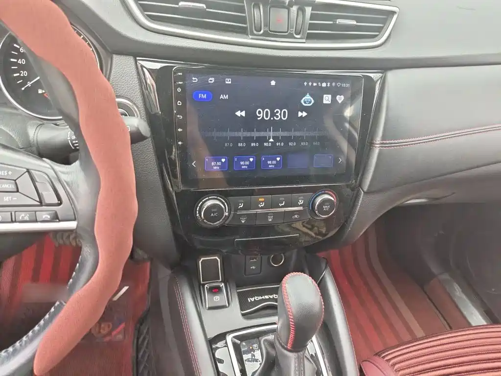 Nissan Qashqai — миниатюра 6