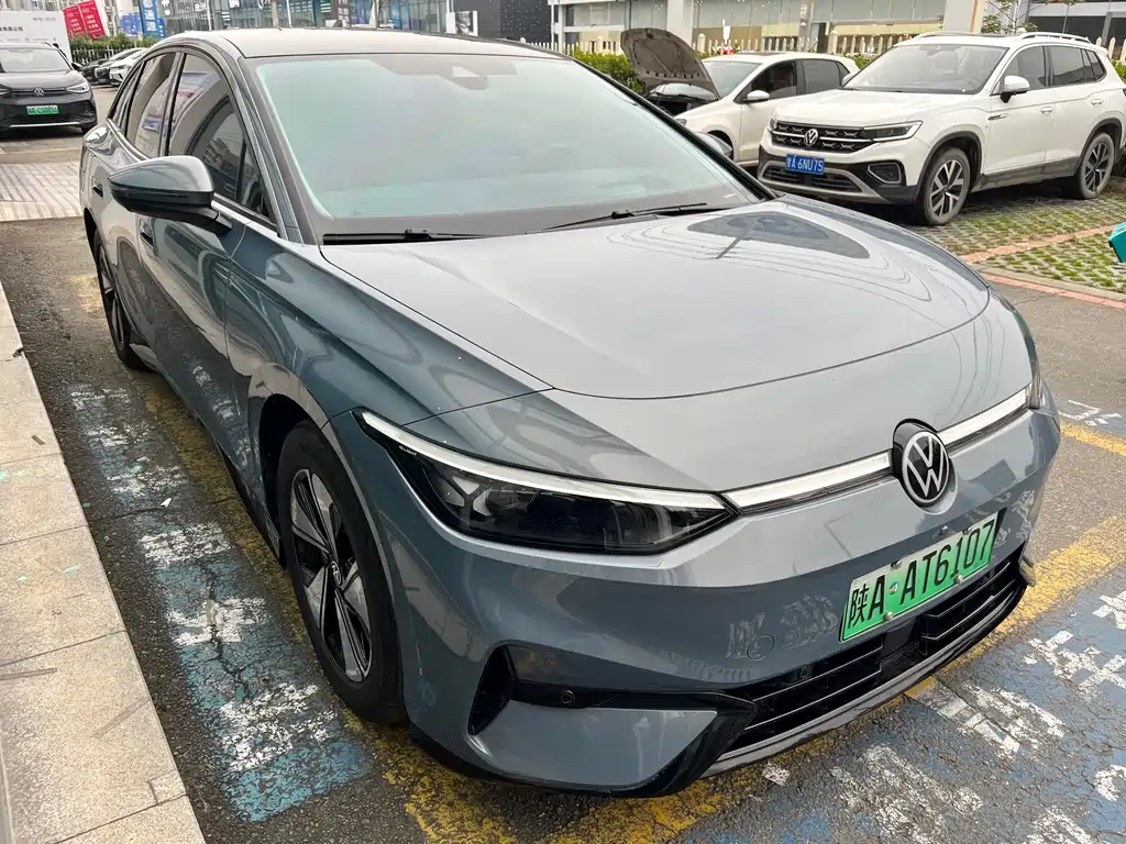 VOLKSWAGEN ID.7 VIZZION