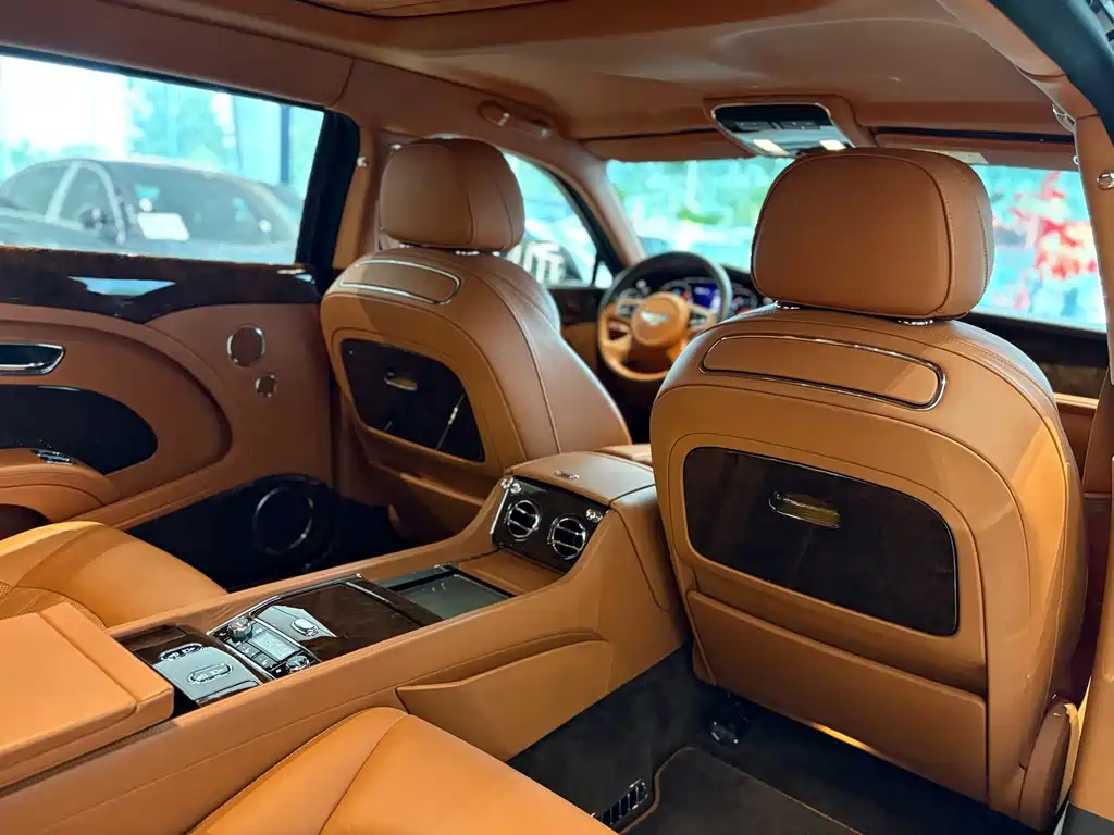 Bentley Mulsanne 6.8T Long Wheelbase Edition, фото 21