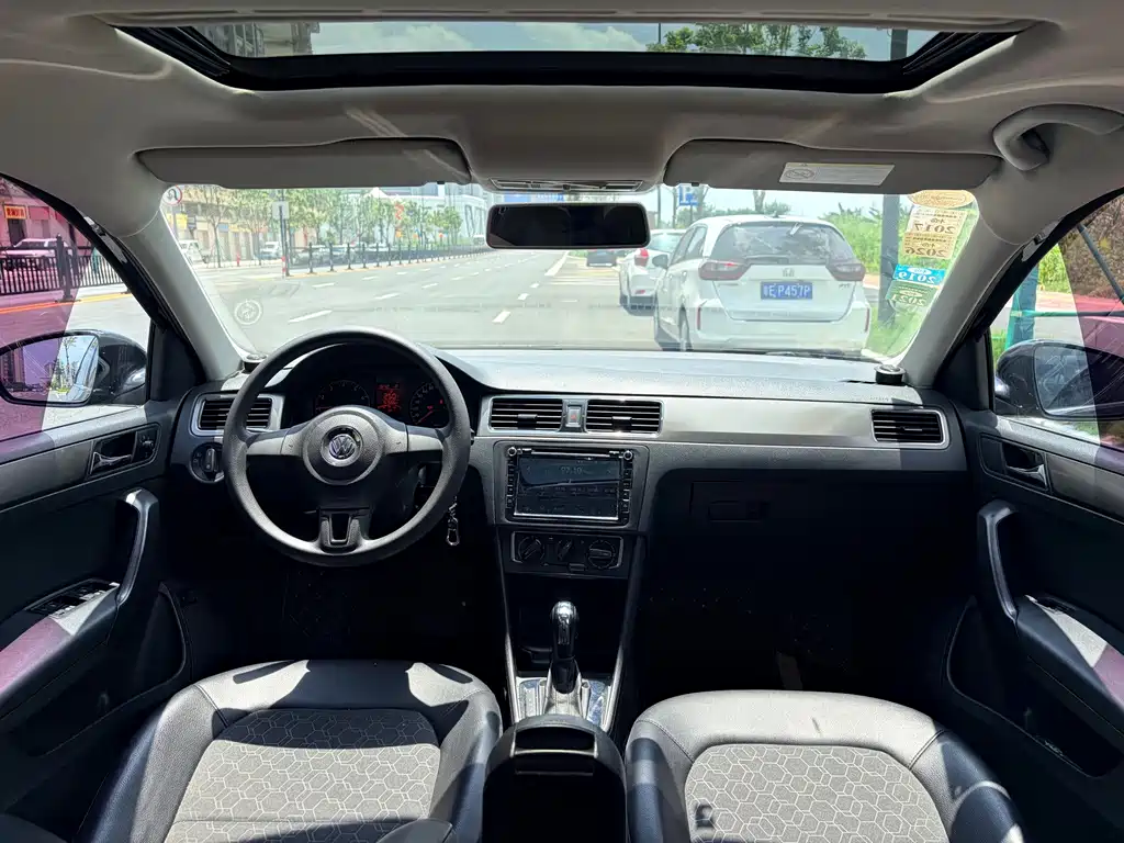 Volkswagen Santana 1.6L Auto Comfort Edition, фото 13