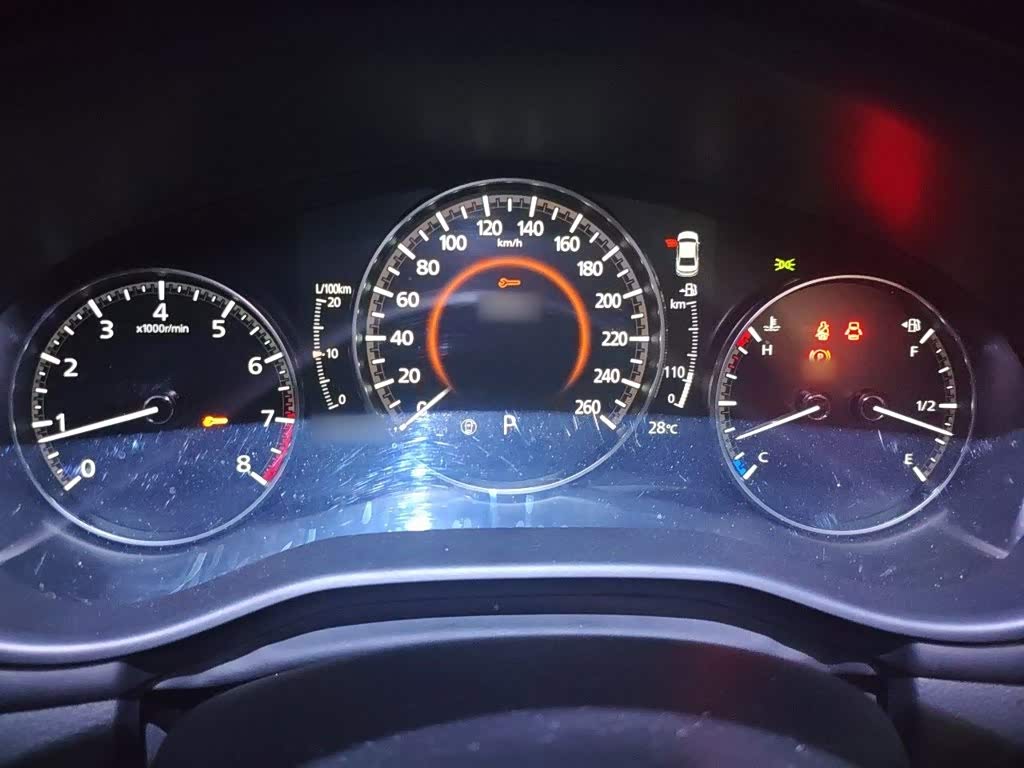 Mazda Mazda3 Axela 2.0 л 2023 г. Белый, пробег 19200 км