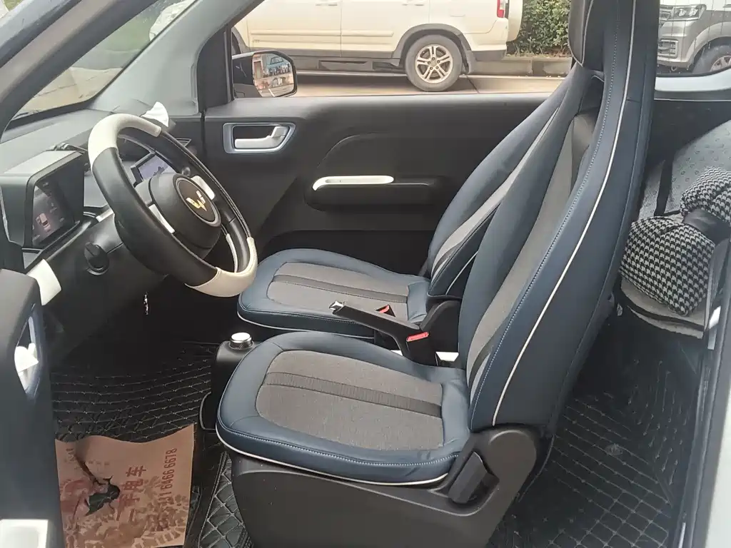 Wuling MINIEV — миниатюра 9