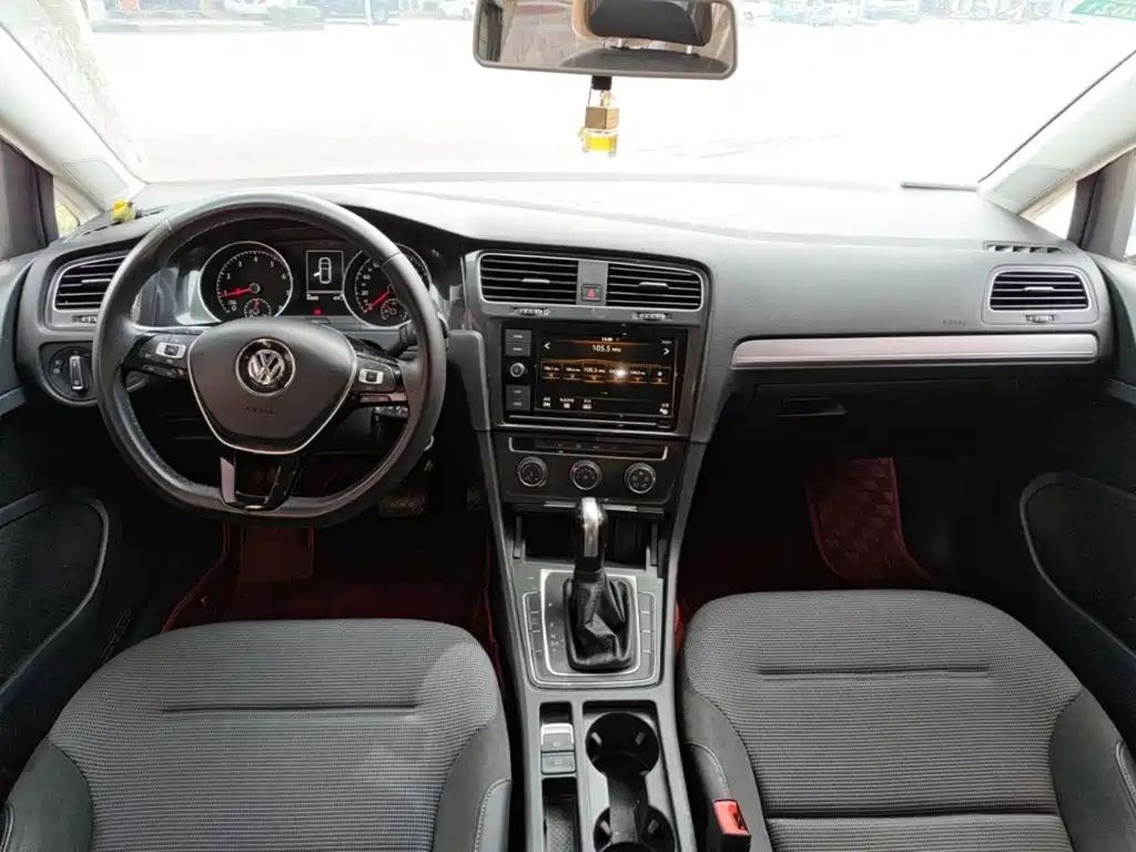 Volkswagen Golf — миниатюра 10