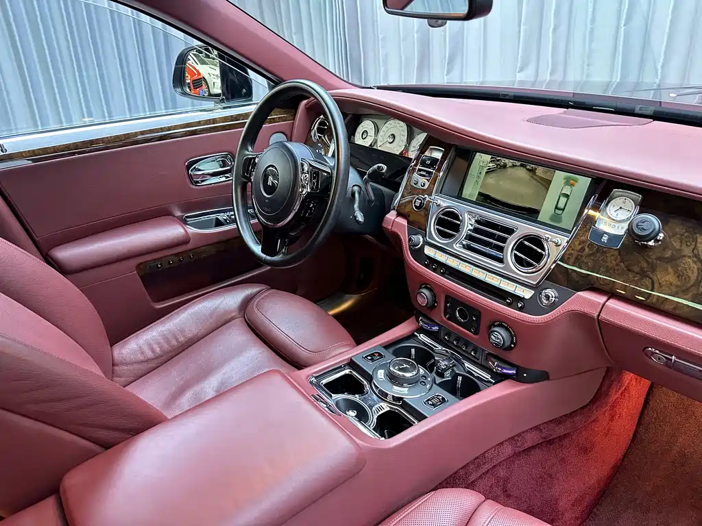 Rolls-Royce Ghost — миниатюра 15