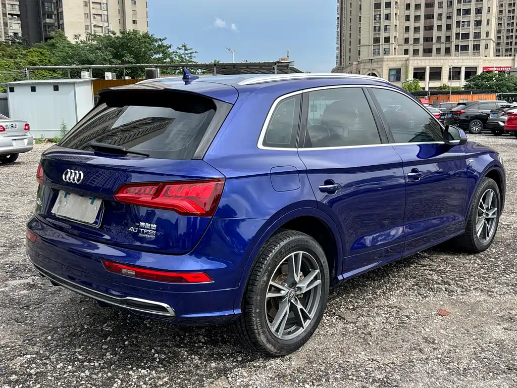 Audi Q5L 2018 40 TFSI Fashion V