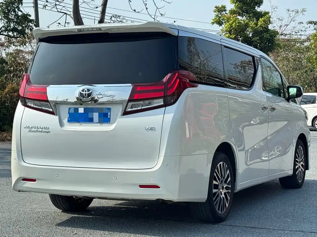 TOYOTA ELFA
