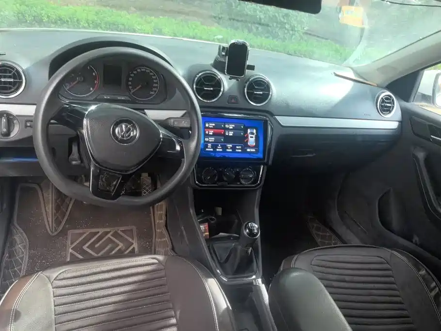 Volkswagen Jetta — миниатюра 12