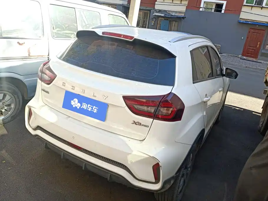 Geely Vision X3 — миниатюра 3