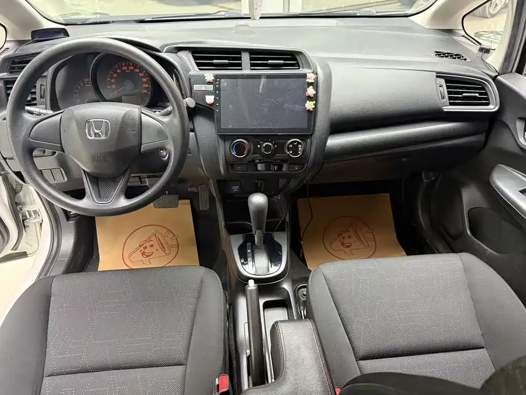 Honda Fit — миниатюра 9