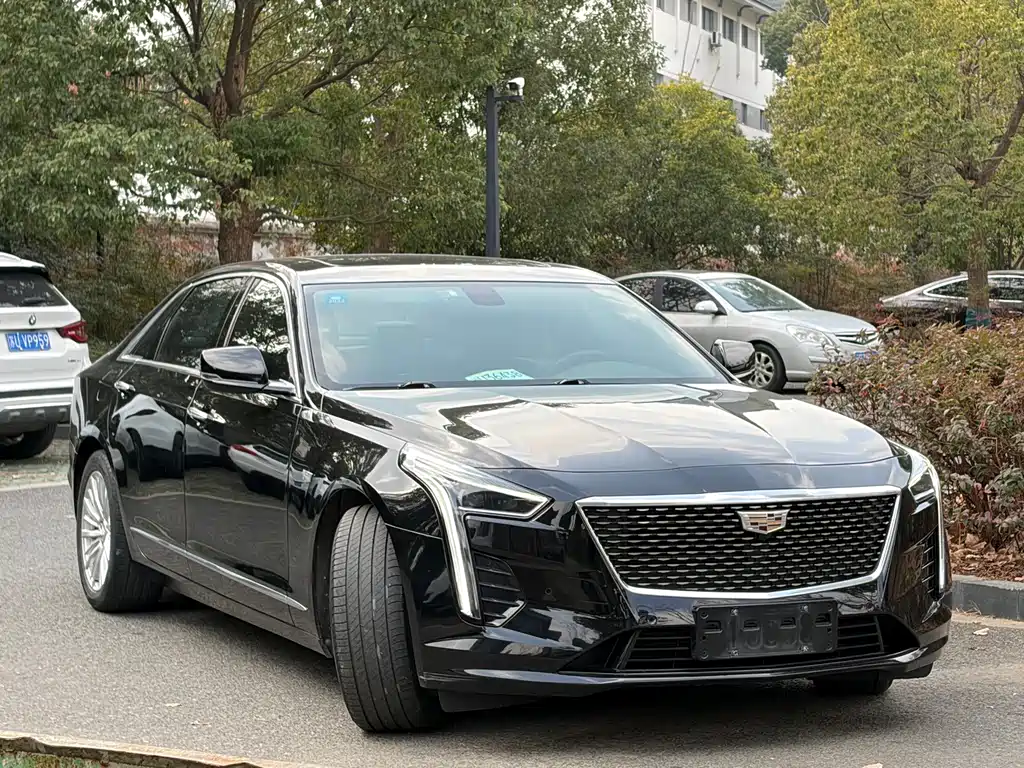 CADILLAC CT6
