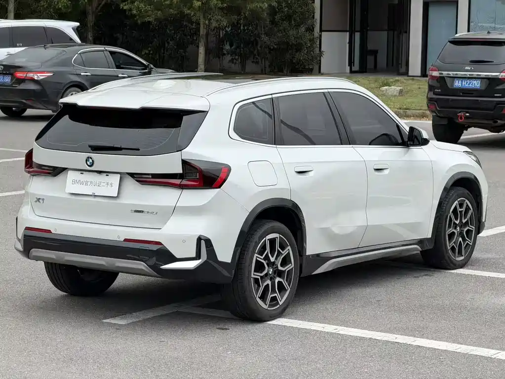 BMW X1 2023 — фото 3