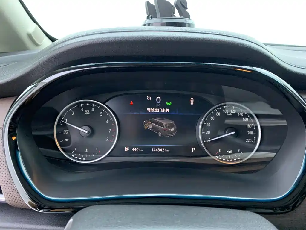 Buick GL8 — миниатюра 17