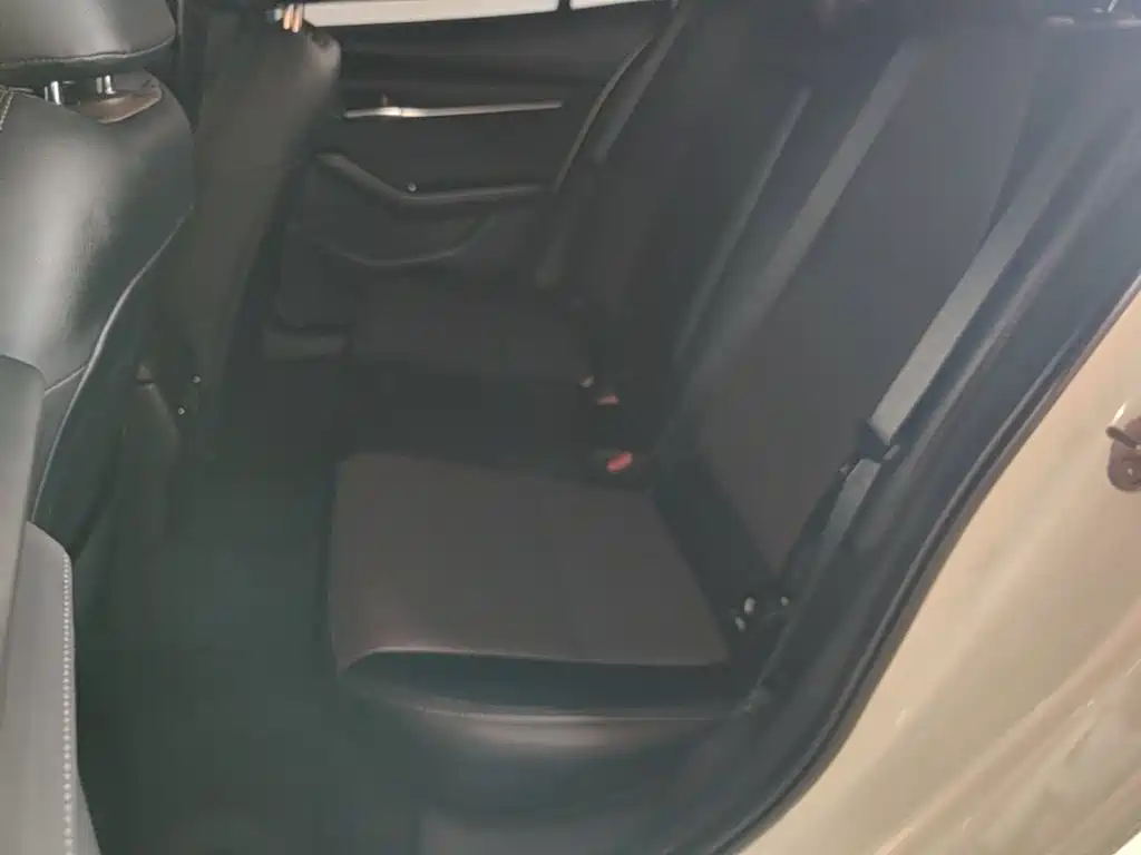Mazda 3 Axela — миниатюра 17