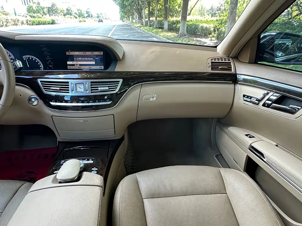 Mercedes-Benz S-Class — миниатюра 14