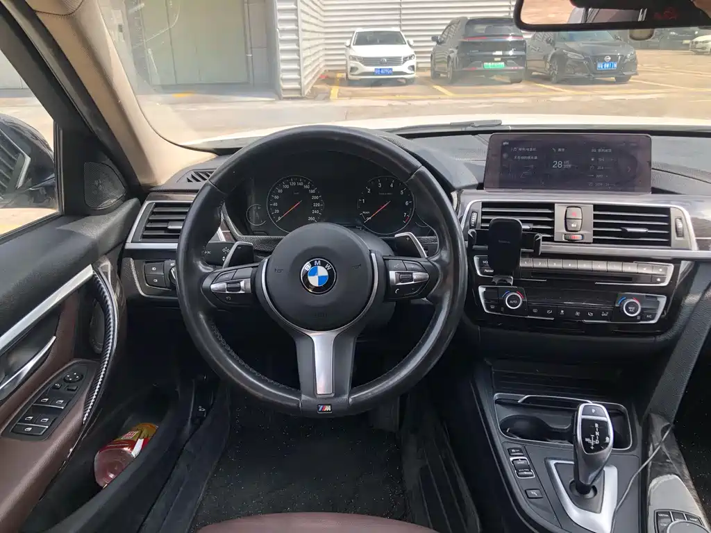 BMW 3 Series — миниатюра 10