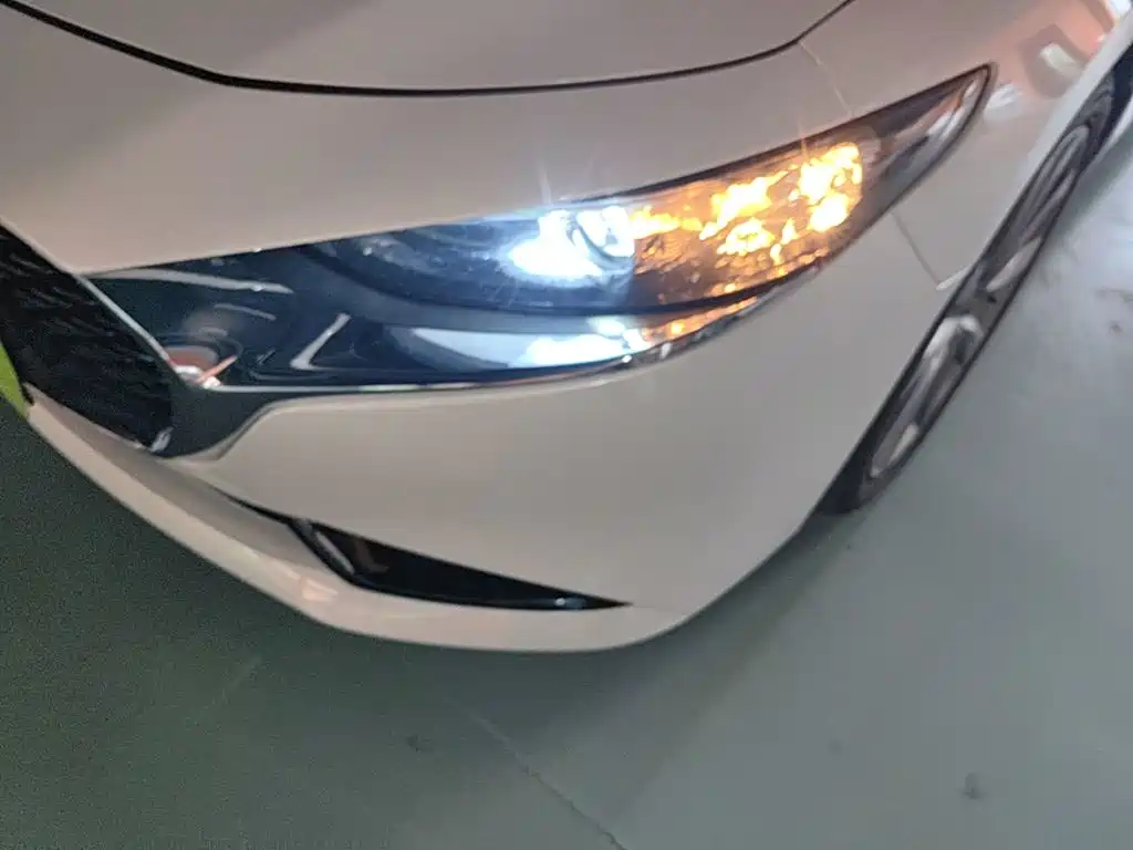 Mazda 3 Axela — миниатюра 24