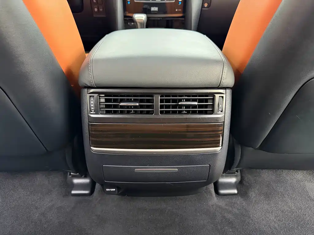 Lexus LX — миниатюра 16